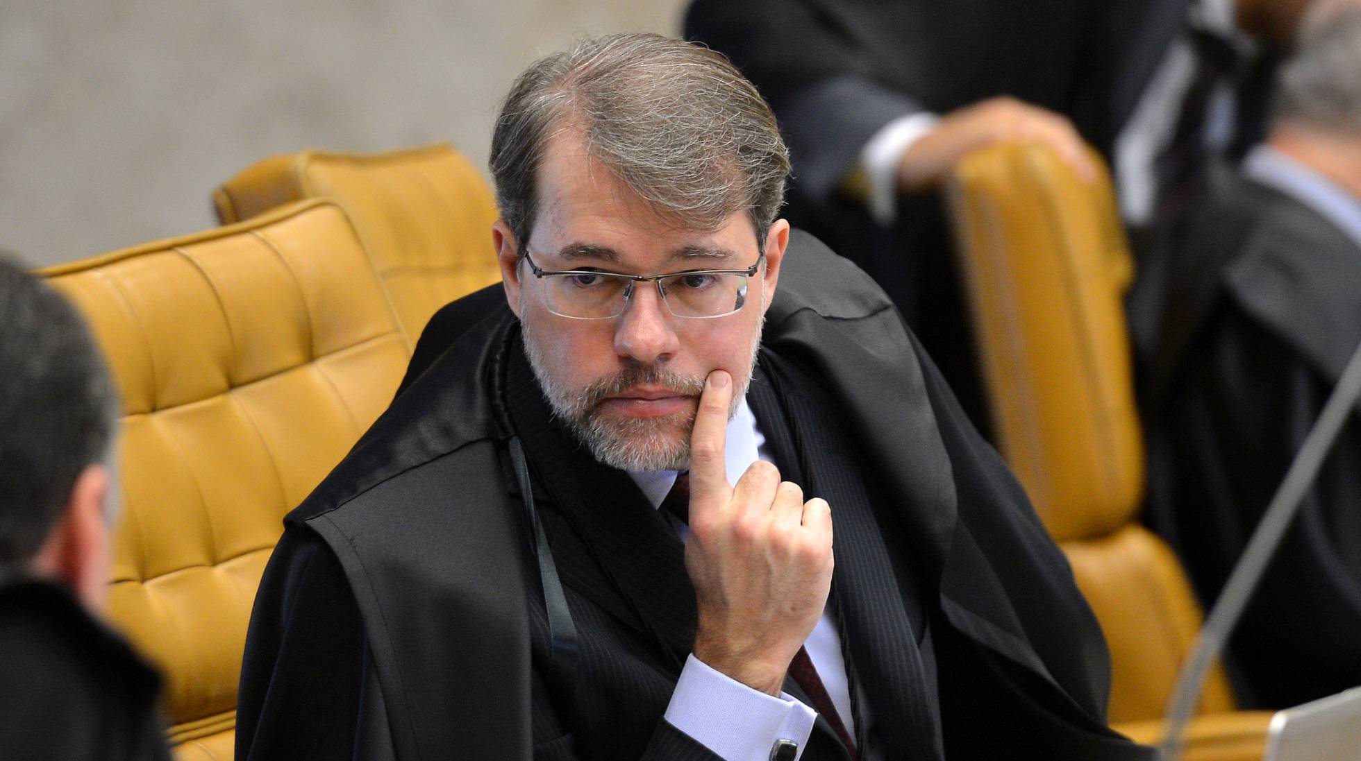 O STF diante de uma decisão histórica: restringir foro privilegiado para os políticos
